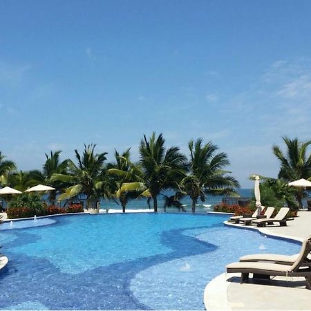 Playa Escondida Beach Club Tela Ngoại thất bức ảnh