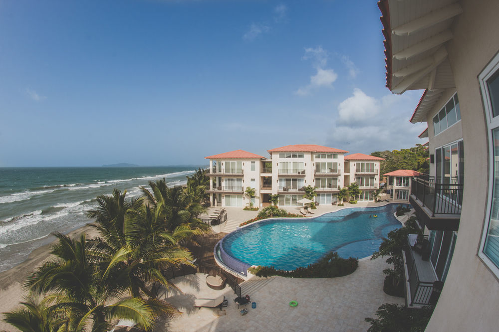 Playa Escondida Beach Club Tela Ngoại thất bức ảnh