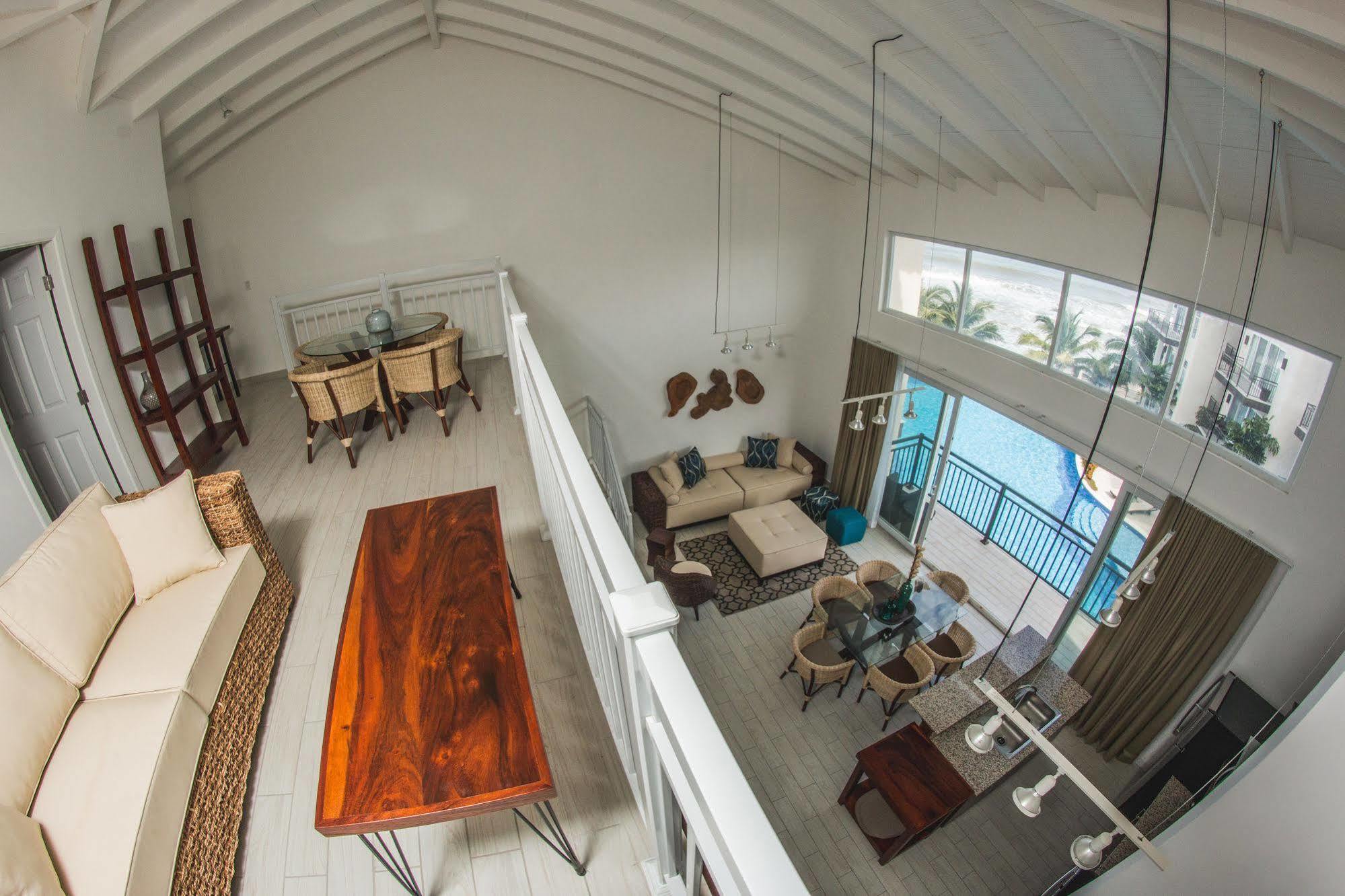 Playa Escondida Beach Club Tela Ngoại thất bức ảnh