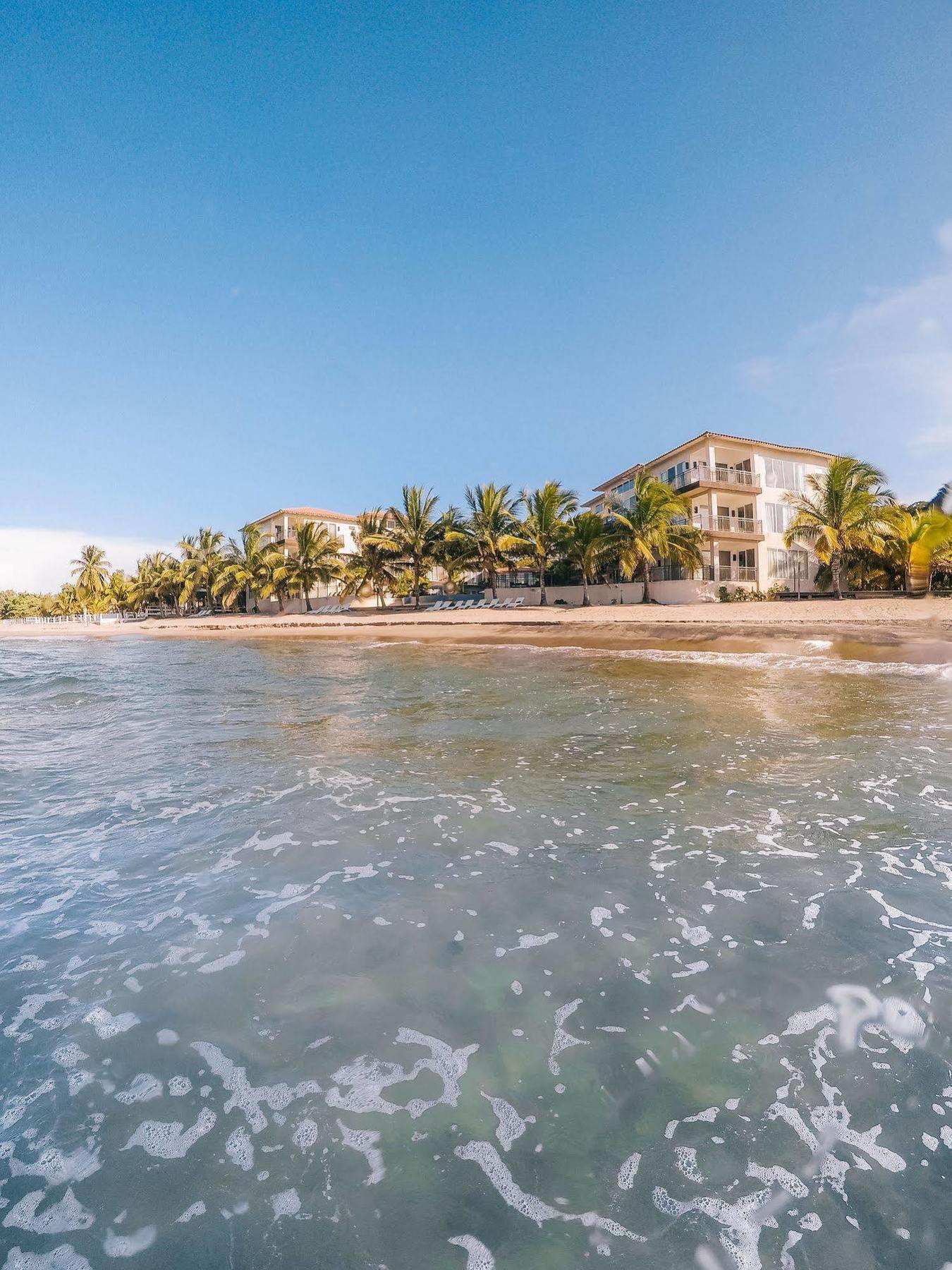 Playa Escondida Beach Club Tela Ngoại thất bức ảnh